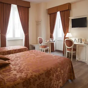 *** Affittacamere Relais Bocca Di Leone Italia
